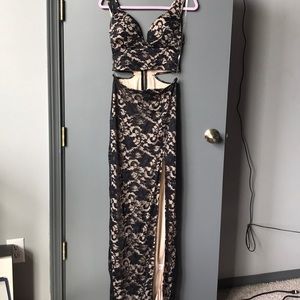 Long dress (basically 2 piece with back attached)